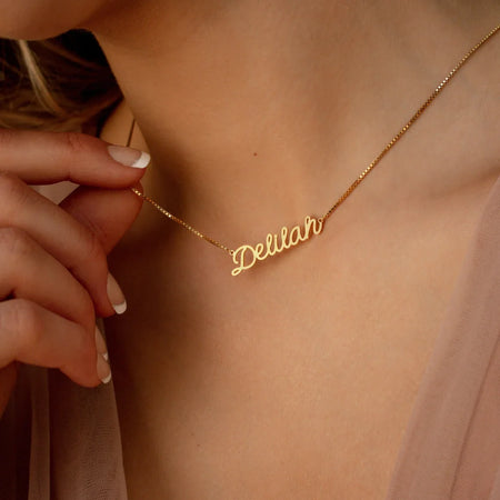 Personalized Gold Nameplate Necklace for Women with Box Chain - Ideal Birthday Gift for Best Friends, Customizable Font Options, 2023