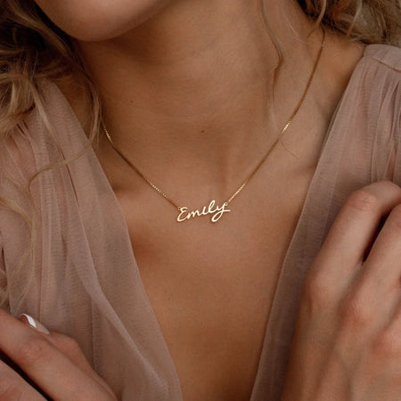Personalized Gold Nameplate Necklace for Women with Box Chain - Ideal Birthday Gift for Best Friends, Customizable Font Options, 2023