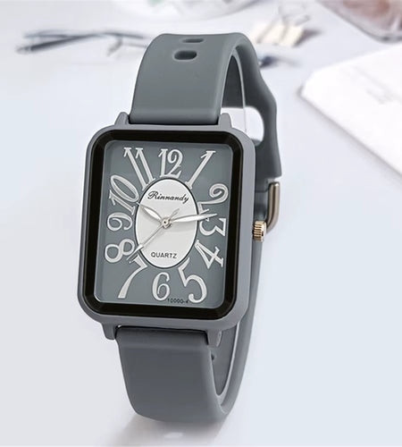 Minimalist Ladies Sports Brand Watches Fashion Square Figures Women Quartz Watch Grey Silicone Tape Matching Dress Wristwatches
