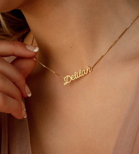 Personalized Gold Nameplate Necklace for Women with Box Chain - Ideal Birthday Gift for Best Friends, Customizable Font Options, 2023