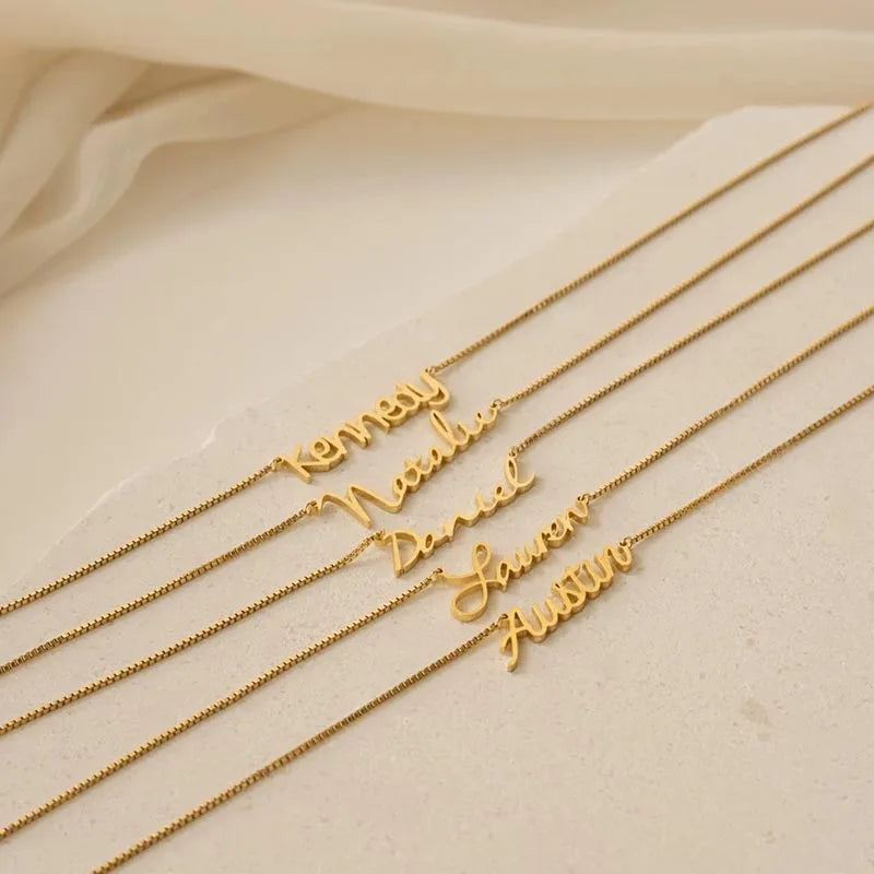Personalized Gold Nameplate Necklace for Women with Box Chain - Ideal Birthday Gift for Best Friends, Customizable Font Options, 2023