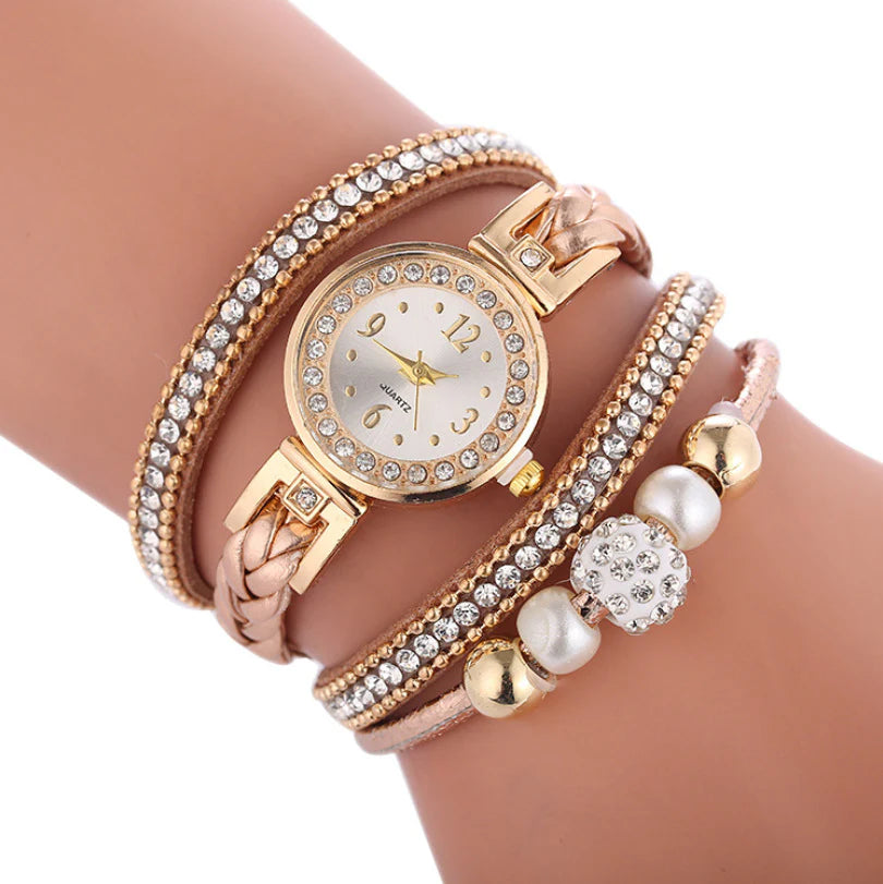 Elevate Your Style with the Sparkling Gem Women's Metal Timepiece - A Chic Digital Dial Quartz Watch for Every Occasion