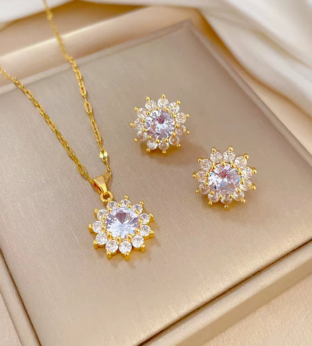 Stainless Steel Lucky Sparkle Necklace Earrings Jewelry Sets with Stone New 18K Gold Plated Sunflower Pendant Necklace for Women