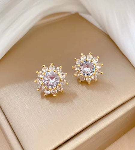 Stainless Steel Lucky Sparkle Necklace Earrings Jewelry Sets with Stone New 18K Gold Plated Sunflower Pendant Necklace for Women